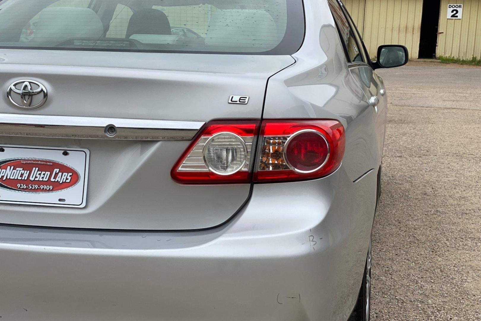 2013 TOYOTA COROLLA S 5-Speed MT (2T1BU4EE0DC) with an 1.8L L4 DOHC 16V engine, 5-Speed Manual transmission, located at 900 East Davis Street, Conroe, TX, 77301, (936) 539-9909, 30.314880, -95.446770 - Photo#23