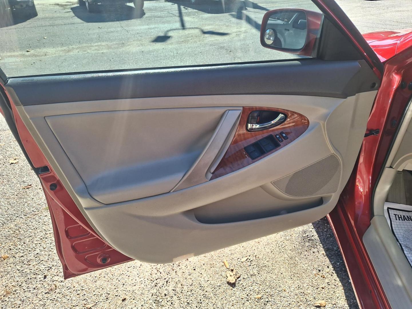 2011 RED TOYOTA CAMRY SE; LE; XLE LE V6 6-Spd AT (4T1BK3EK9BU) with an 3.5L V6 DOHC 24V engine, 6-Speed Automatic transmission, located at 900 East Davis Street, Conroe, TX, 77301, (936) 539-9909, 30.314880, -95.446770 - Photo#9