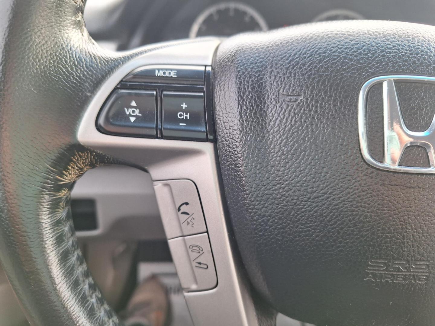 2012 GRAY HONDA ACCORD EX-L EX-L V6 Sedan AT (1HGCP3F89CA) with an 3.5L V6 SOHC 24V engine, 5-Speed Automatic transmission, located at 900 East Davis Street, Conroe, TX, 77301, (936) 539-9909, 30.314880, -95.446770 - Photo#21