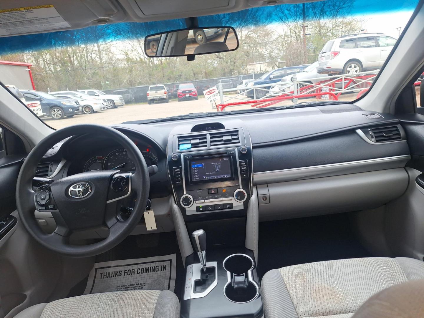 2014 GRAY /Gray Cloth TOYOTA CAMRY LE L (4T4BF1FK0ER) with an 2.5L L4 DOHC 16V engine, 6-Speed Automatic transmission, located at 900 East Davis Street, Conroe, TX, 77301, (936) 539-9909, 30.314880, -95.446770 - Photo#15