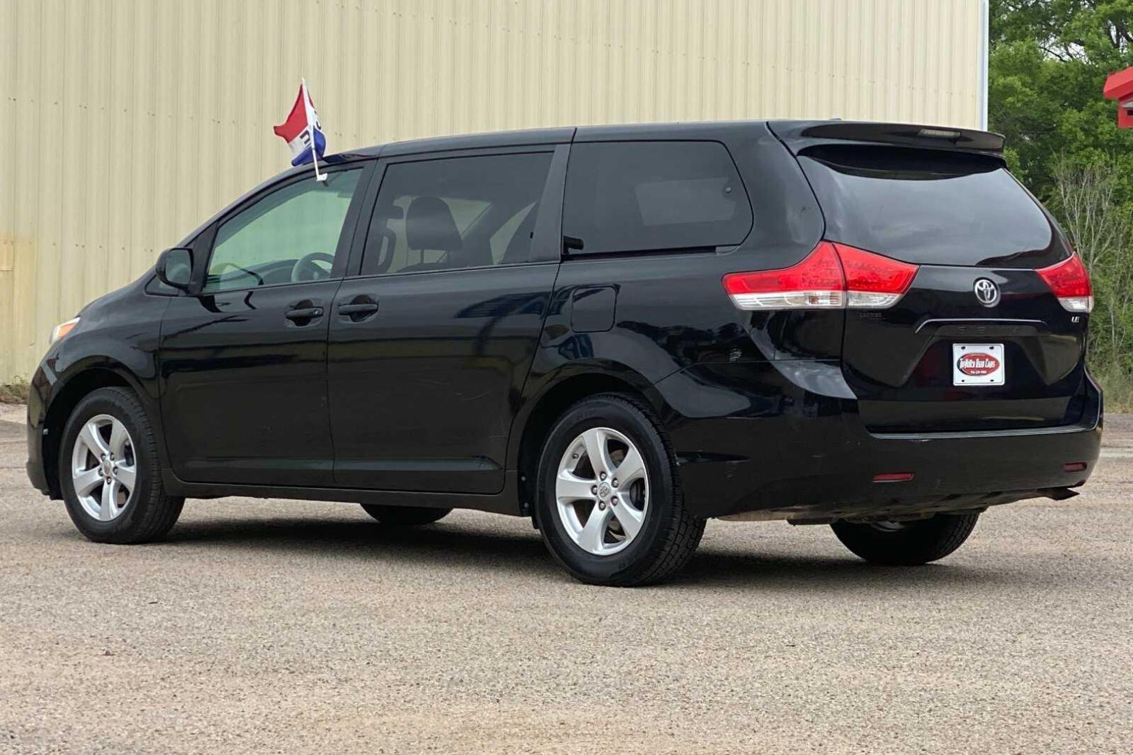 2012 BLACK TOYOTA SIENNA LE FWD 7-Passenger I4 (5TDKA3DC1CS) with an 2.7L L4 DOHC 16V engine, 5-Speed Automatic transmission, located at 900 East Davis Street, Conroe, TX, 77301, (936) 539-9909, 30.314880, -95.446770 - Photo#2